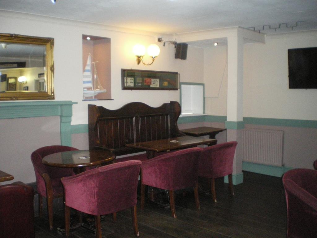 Crown Hotel Pwllheli Dış mekan fotoğraf