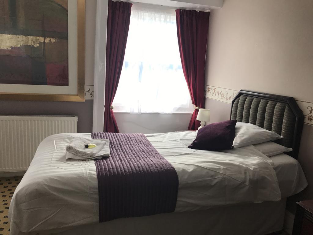 Crown Hotel Pwllheli Dış mekan fotoğraf