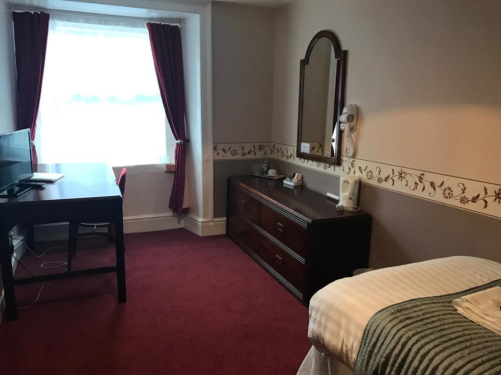 Crown Hotel Pwllheli Dış mekan fotoğraf